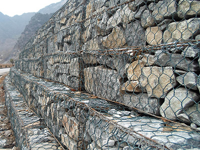 石籠網(wǎng)在使用過程中如何保養(yǎng)和維護(hù)？